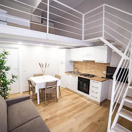 Apartment Isabel House *