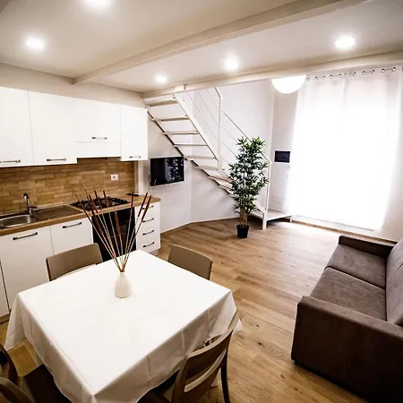 Apartment Isabel House